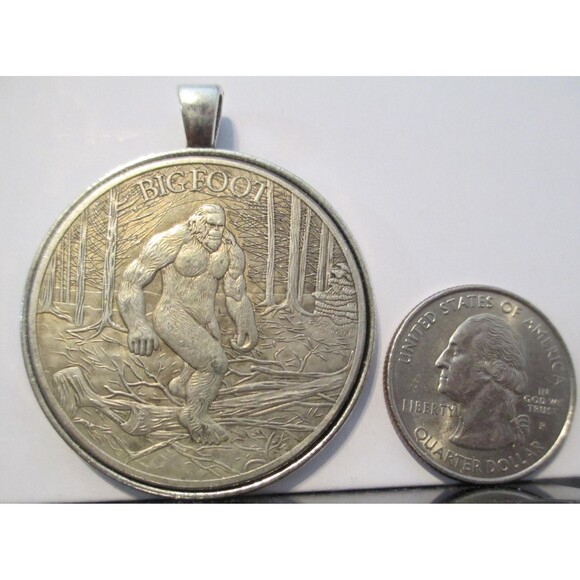 Bigfoot Coin/Pendant - Picture 6 of 7